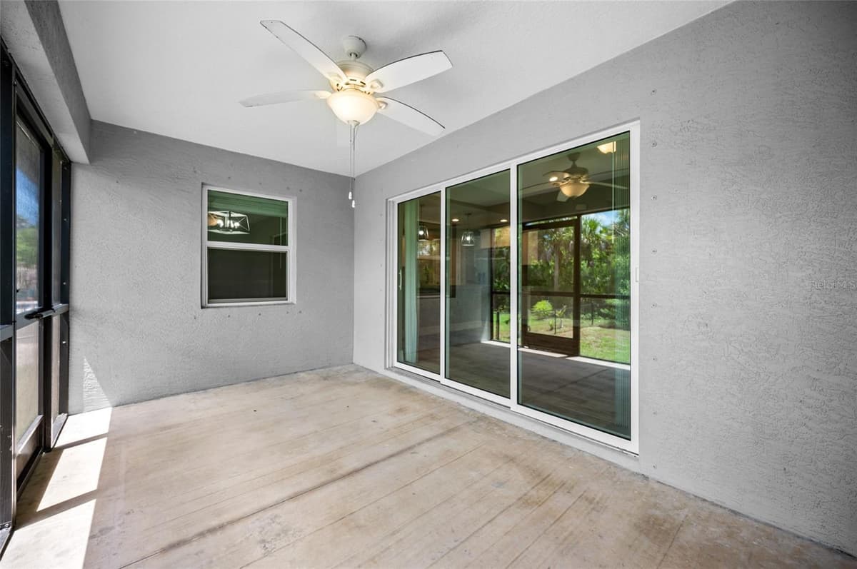 315 SWEETWATER DRIVE — photo 23 of 41