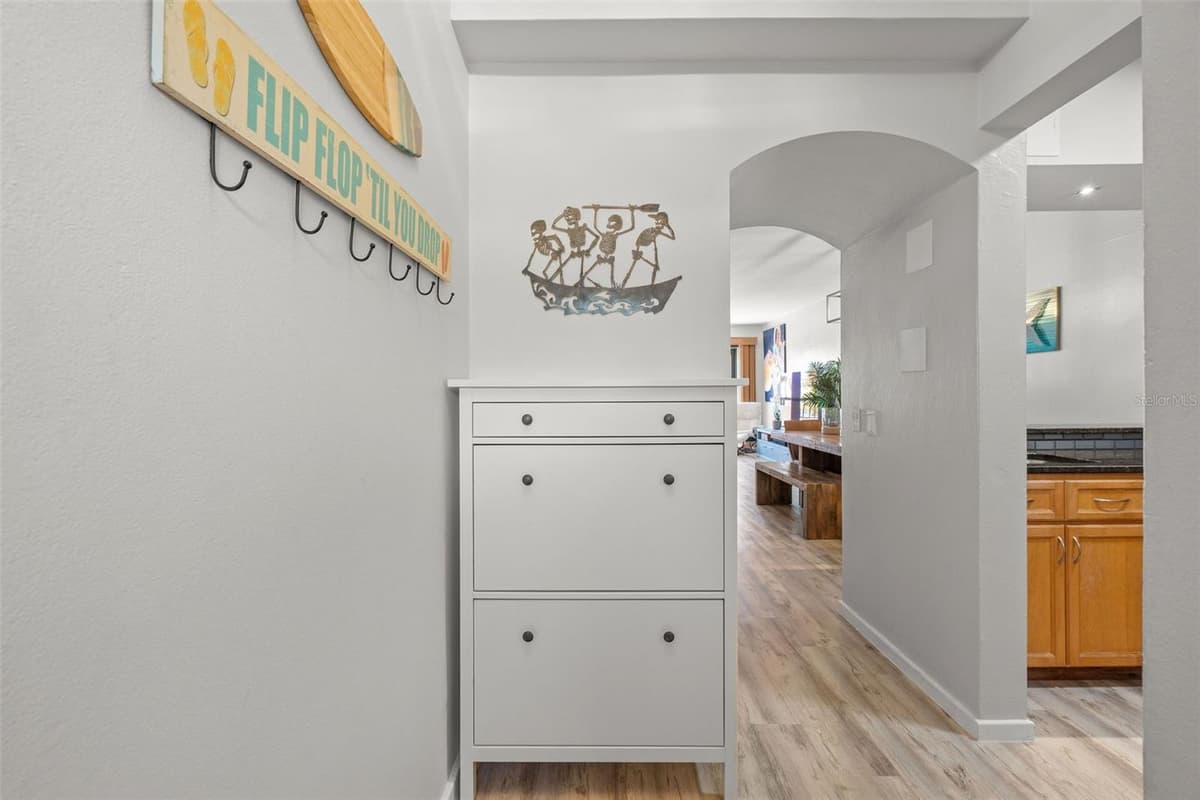 180 CANDELERO RD — photo 10 of 42