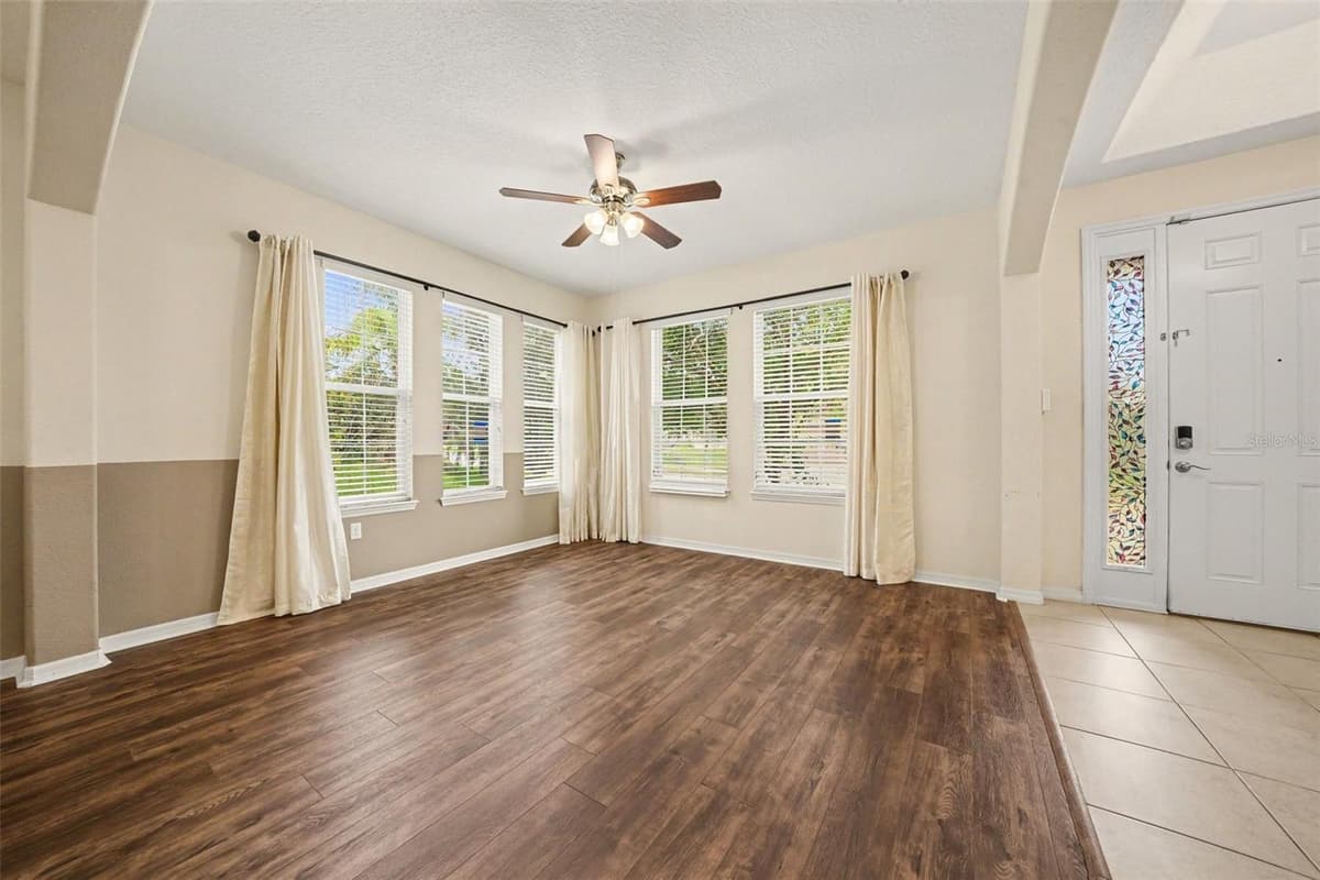 3575 STATHAM DRIVE — photo 5 of 41