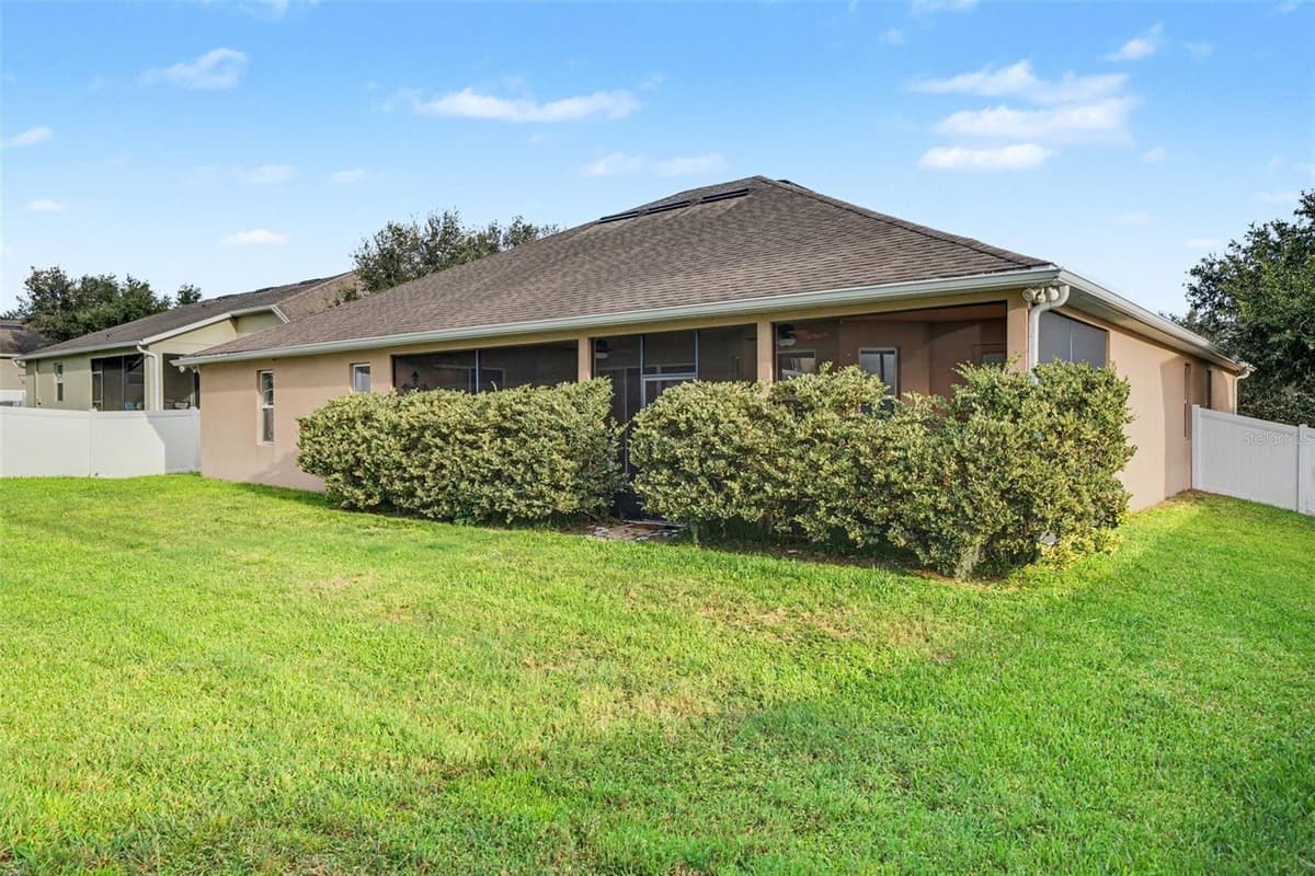 3575 STATHAM DRIVE — photo 40 of 41