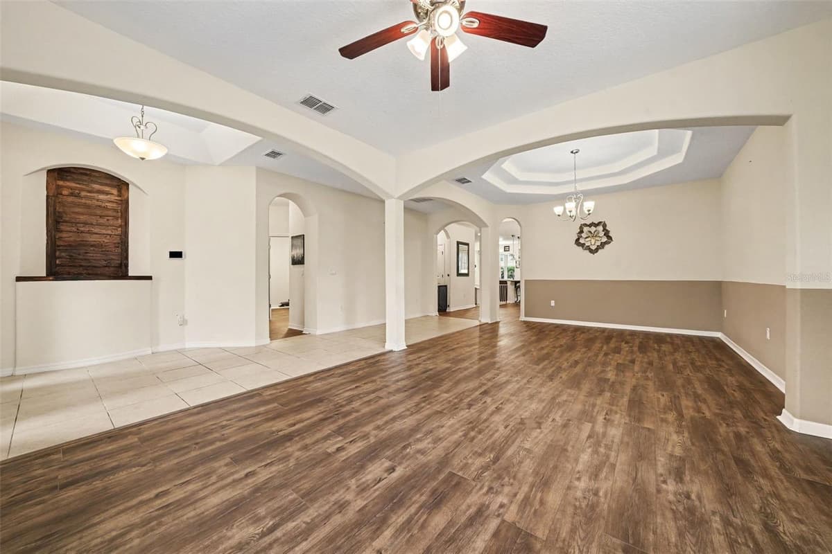 3575 STATHAM DRIVE — photo 7 of 41