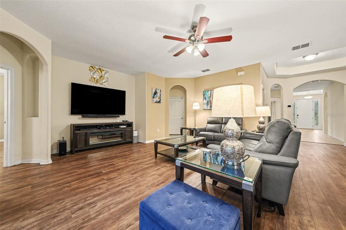 3575 STATHAM DRIVE — photo 14 of 41