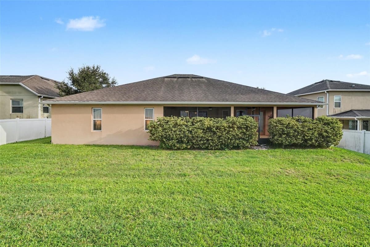 3575 STATHAM DRIVE — photo 39 of 41