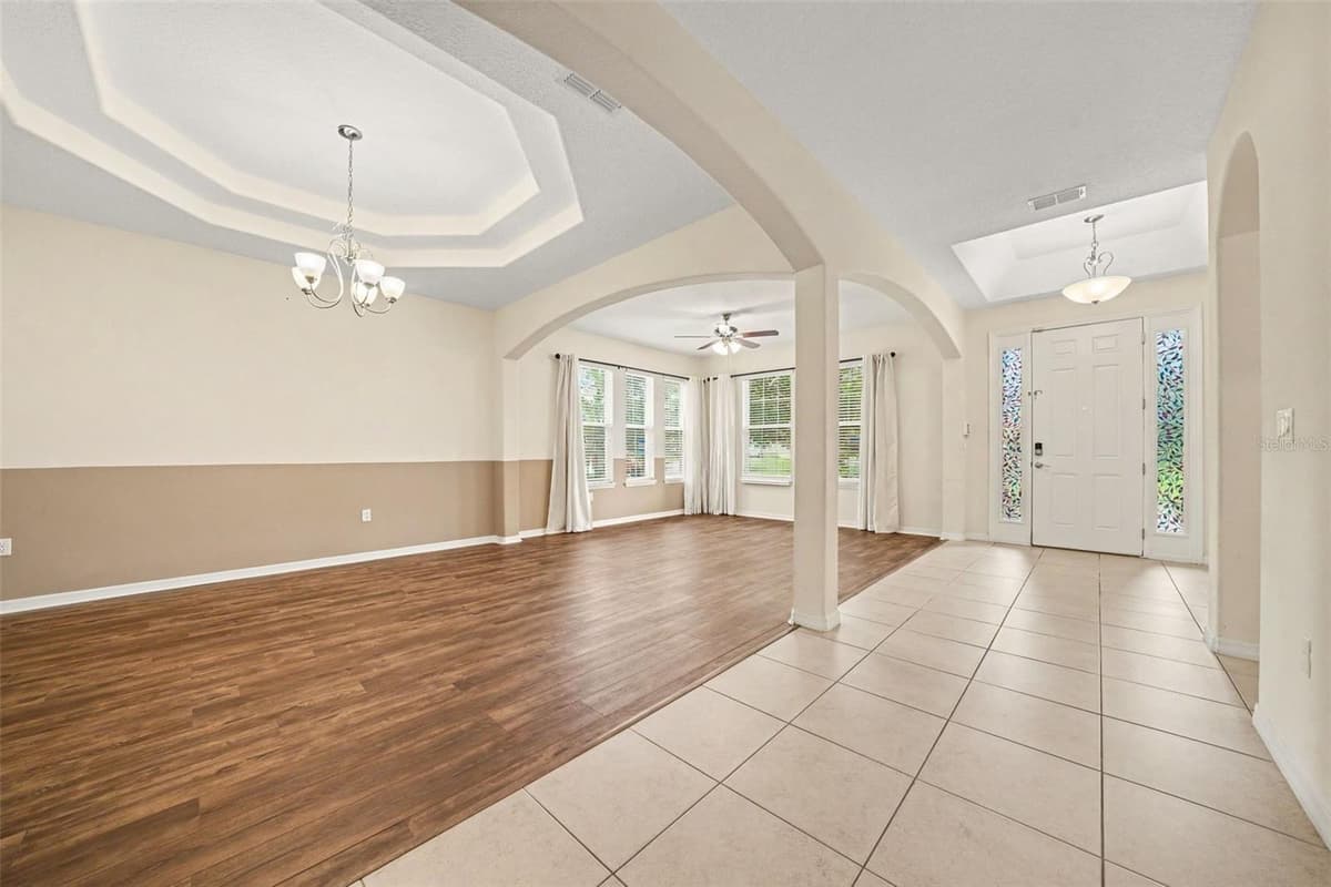 3575 STATHAM DRIVE — photo 4 of 41
