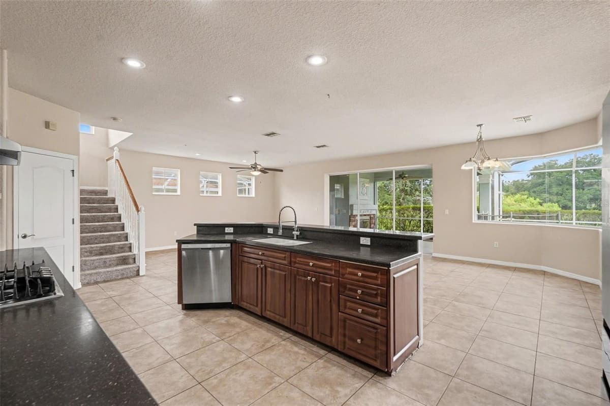 5020 GEVALIA DRIVE — photo 13 of 31
