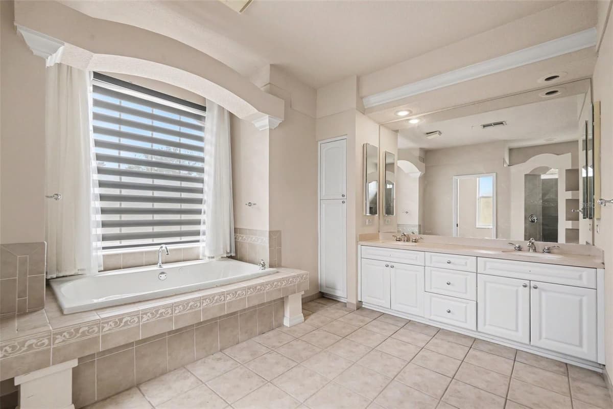 5020 GEVALIA DRIVE — photo 18 of 31