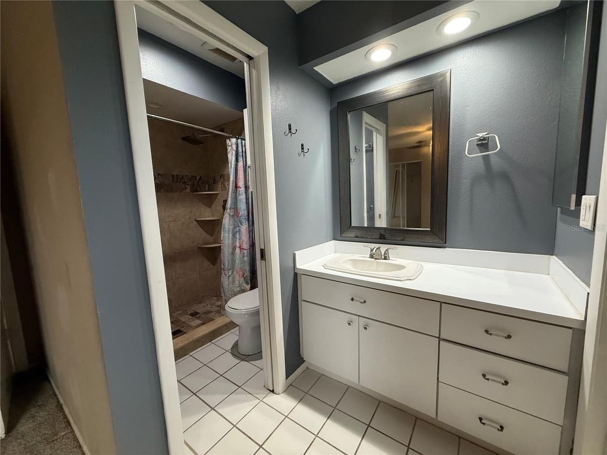 4339 BAY CIRCLE — photo 11 of 20