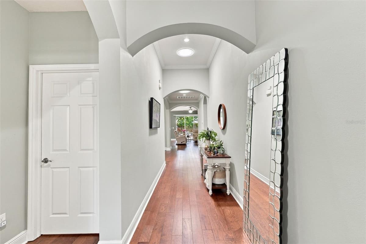 6517 NESTALL COURT — photo 11 of 64