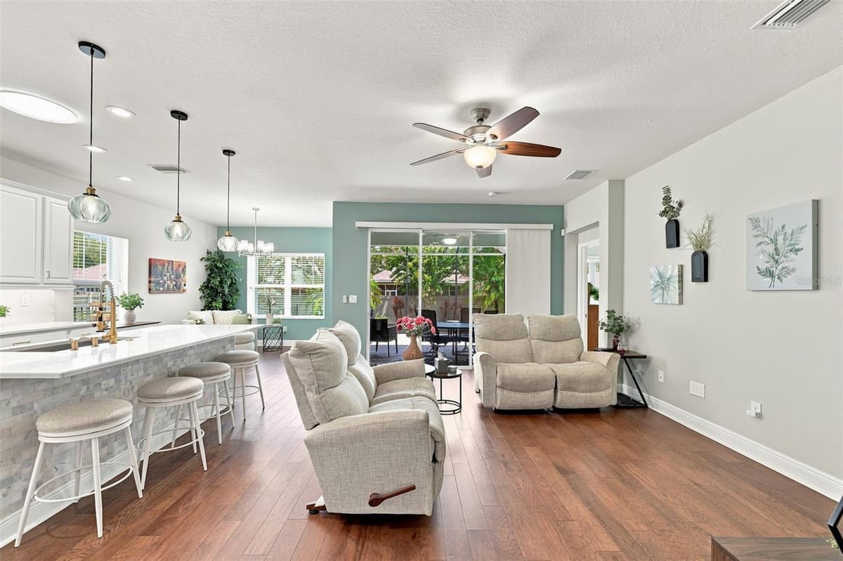 6517 NESTALL COURT — photo 13 of 64