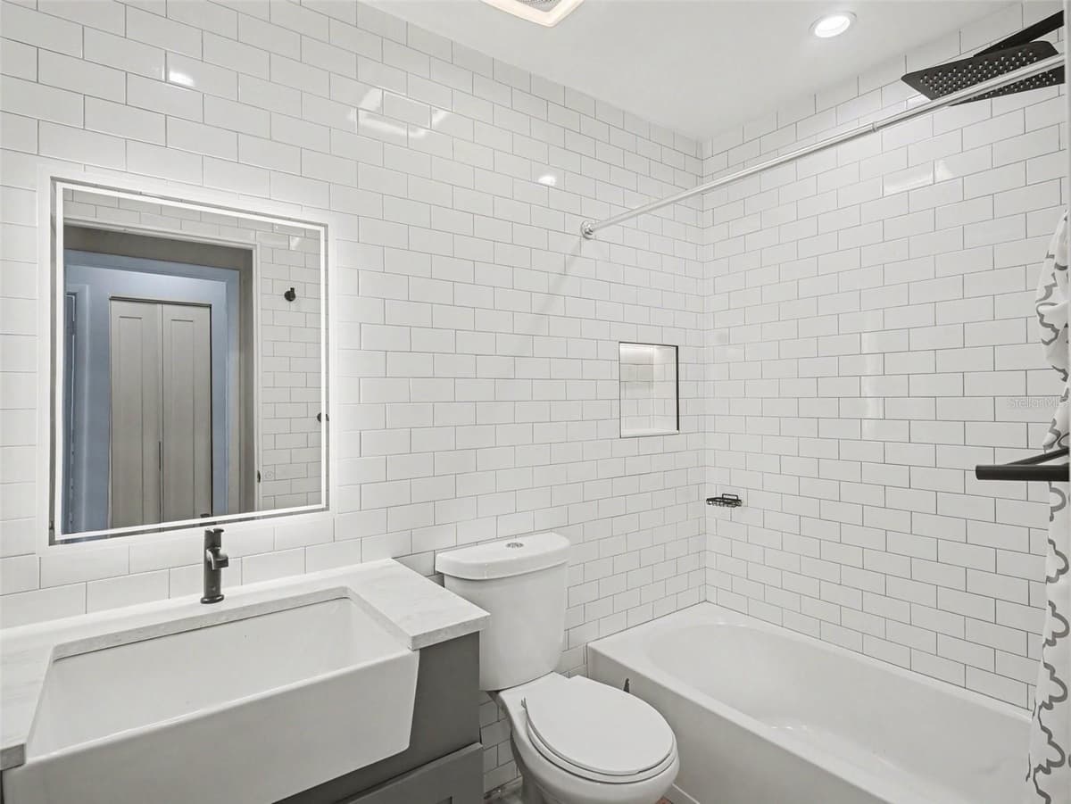 4060 AVANTI CIRCLE — photo 26 of 35