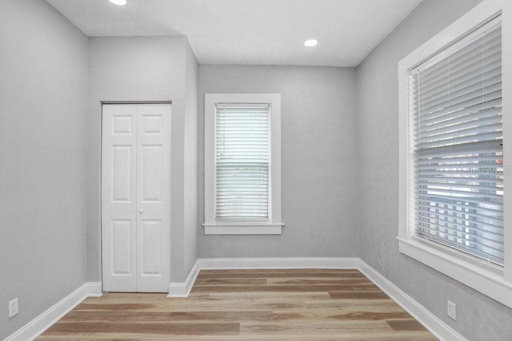 2701 COLUMBUS DRIVE — photo 21 of 23