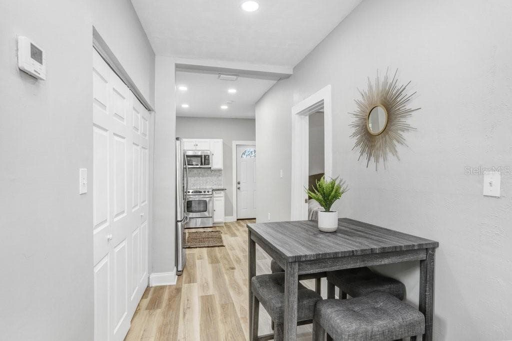 2701 COLUMBUS DRIVE — photo 10 of 23