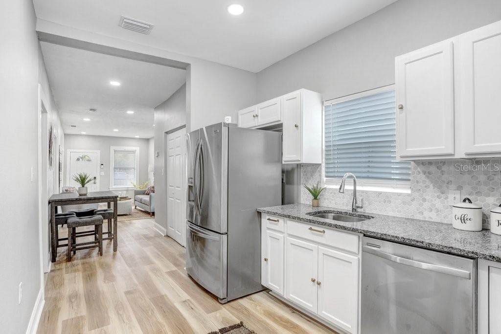 2701 COLUMBUS DRIVE — photo 15 of 23