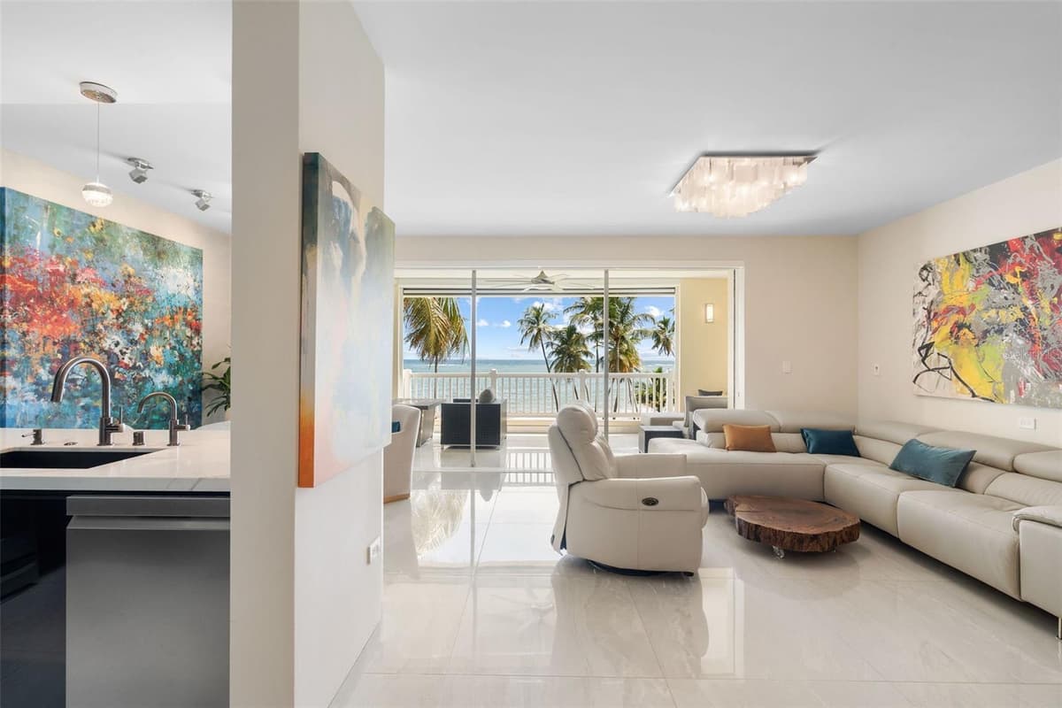 400 OCEAN DRIVE — photo 10 of 36