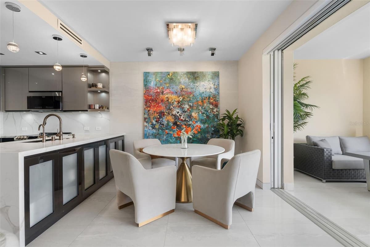 400 OCEAN DRIVE — photo 13 of 36
