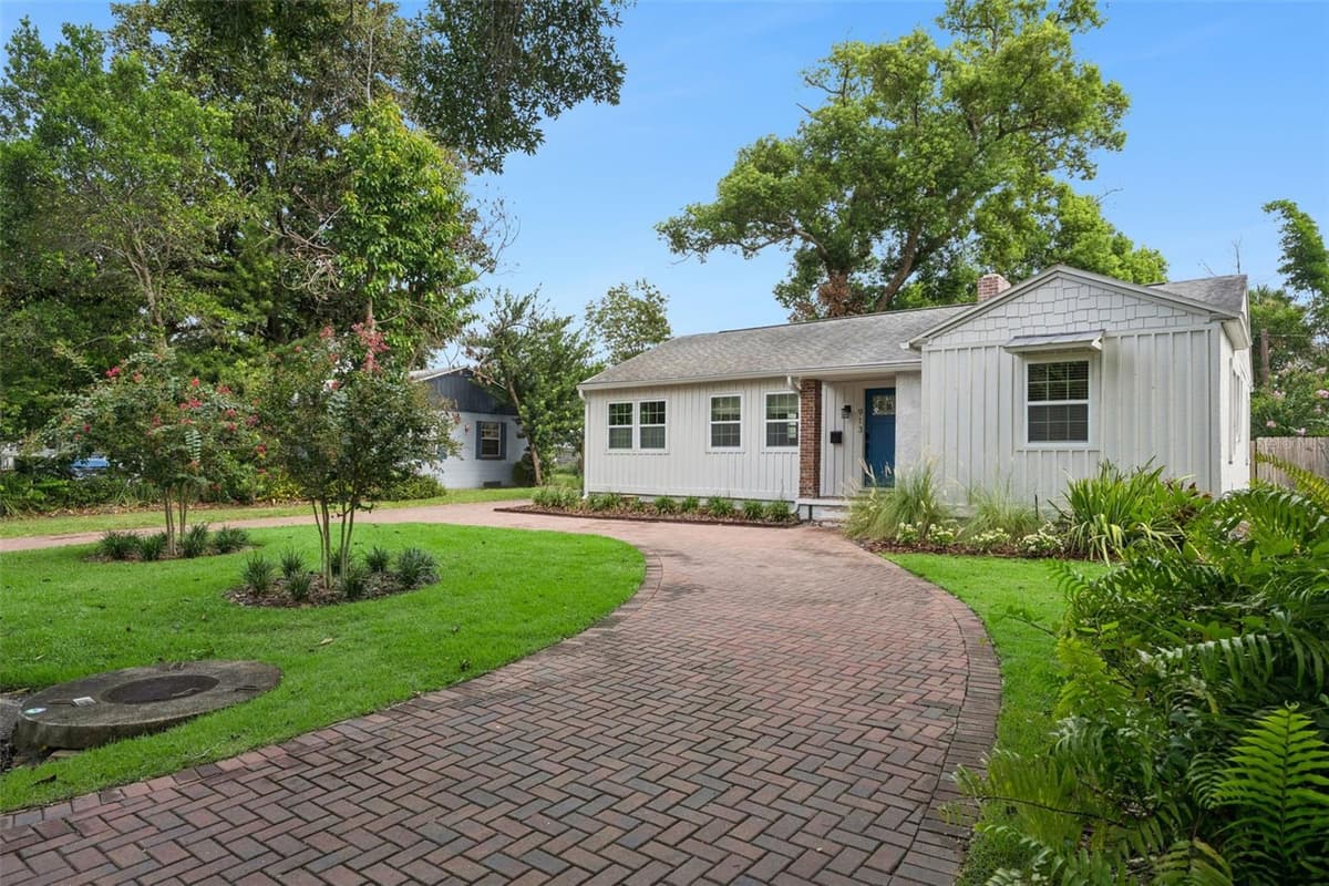 913 CAMELLIA AVENUE — photo 2 of 50