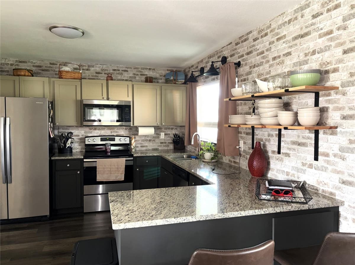 6866 KAPPA PLACE — photo 7 of 31