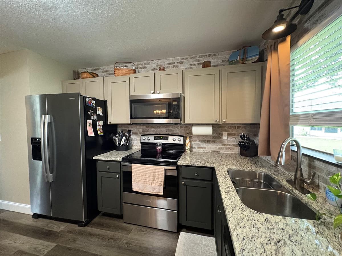 6866 KAPPA PLACE — photo 5 of 31