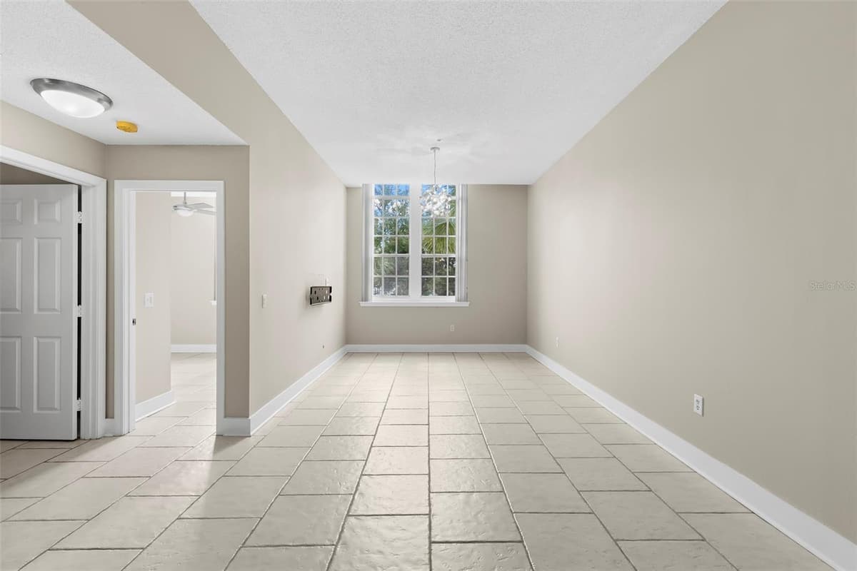 701 MIRROR LAKE DRIVE — photo 8 of 35