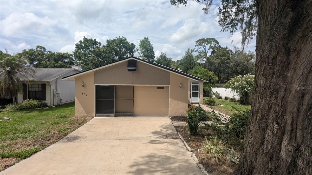104 QUAIL RIDGE COURT — photo 4 of 25