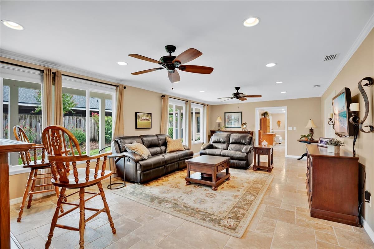231 WHITE OAK CIRCLE — photo 40 of 62