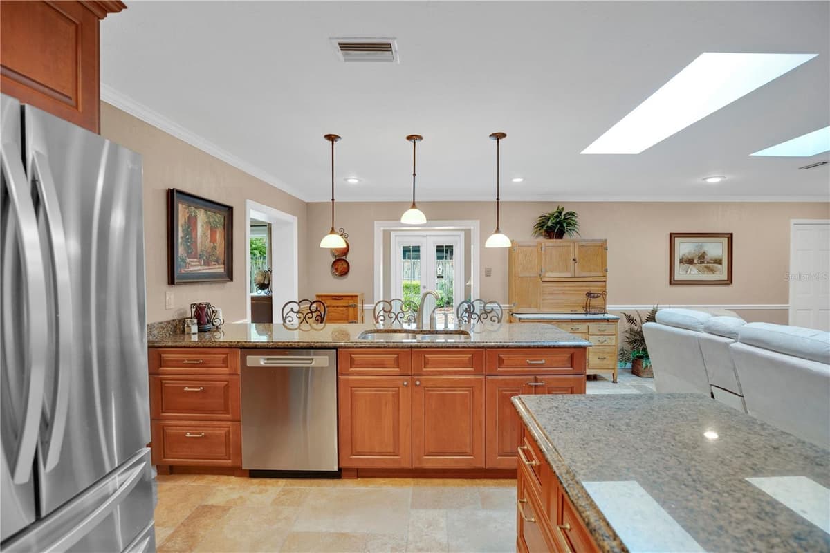 231 WHITE OAK CIRCLE — photo 19 of 62