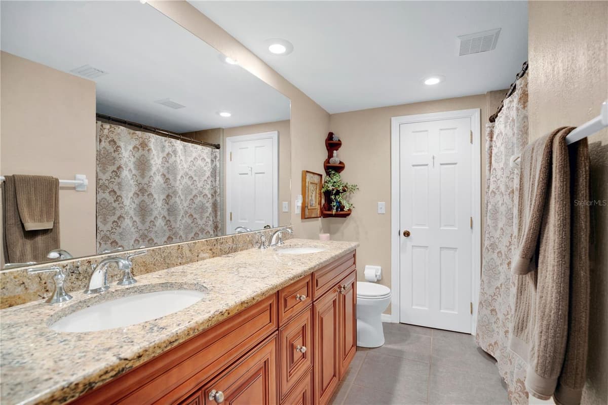 231 WHITE OAK CIRCLE — photo 36 of 62