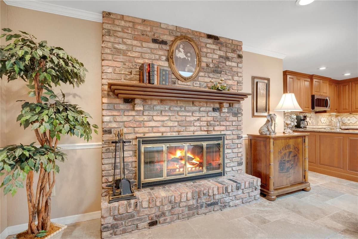 231 WHITE OAK CIRCLE — photo 24 of 62