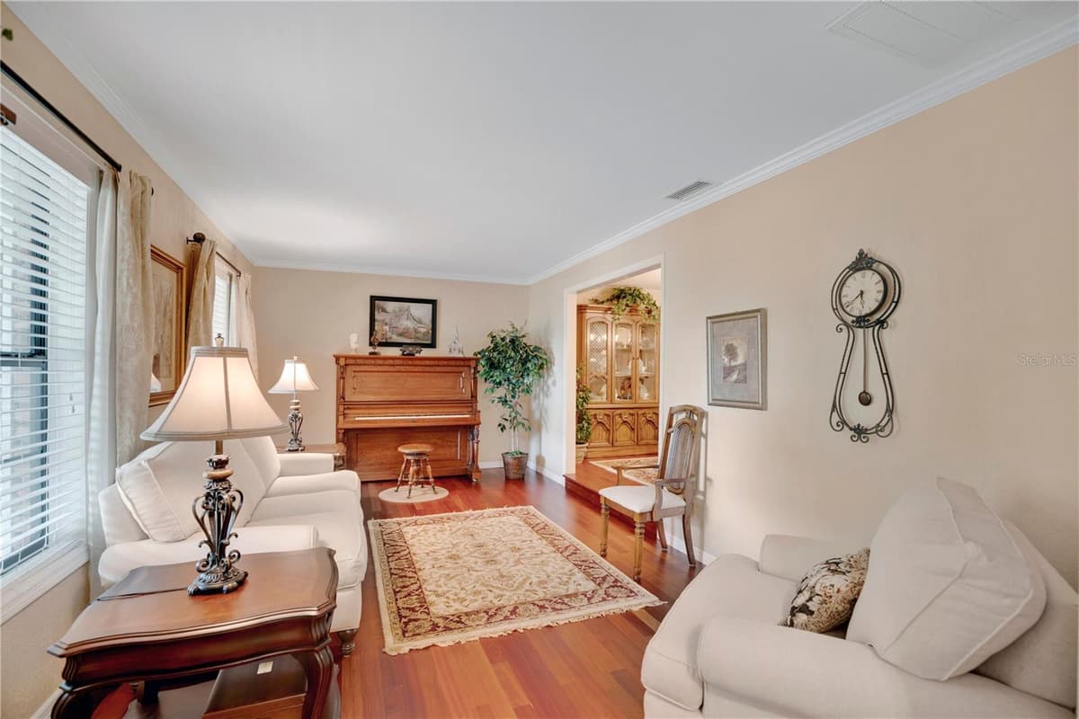 231 WHITE OAK CIRCLE — photo 12 of 62