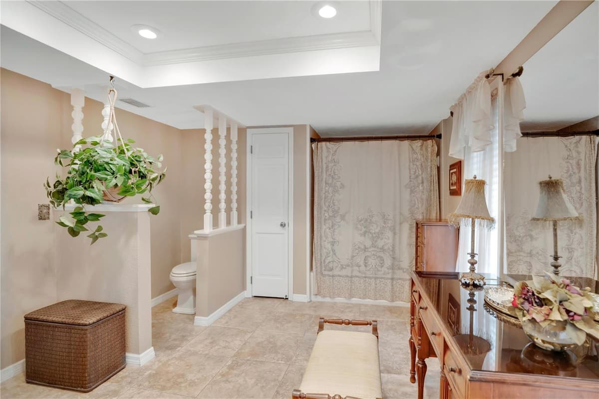 231 WHITE OAK CIRCLE — photo 33 of 62