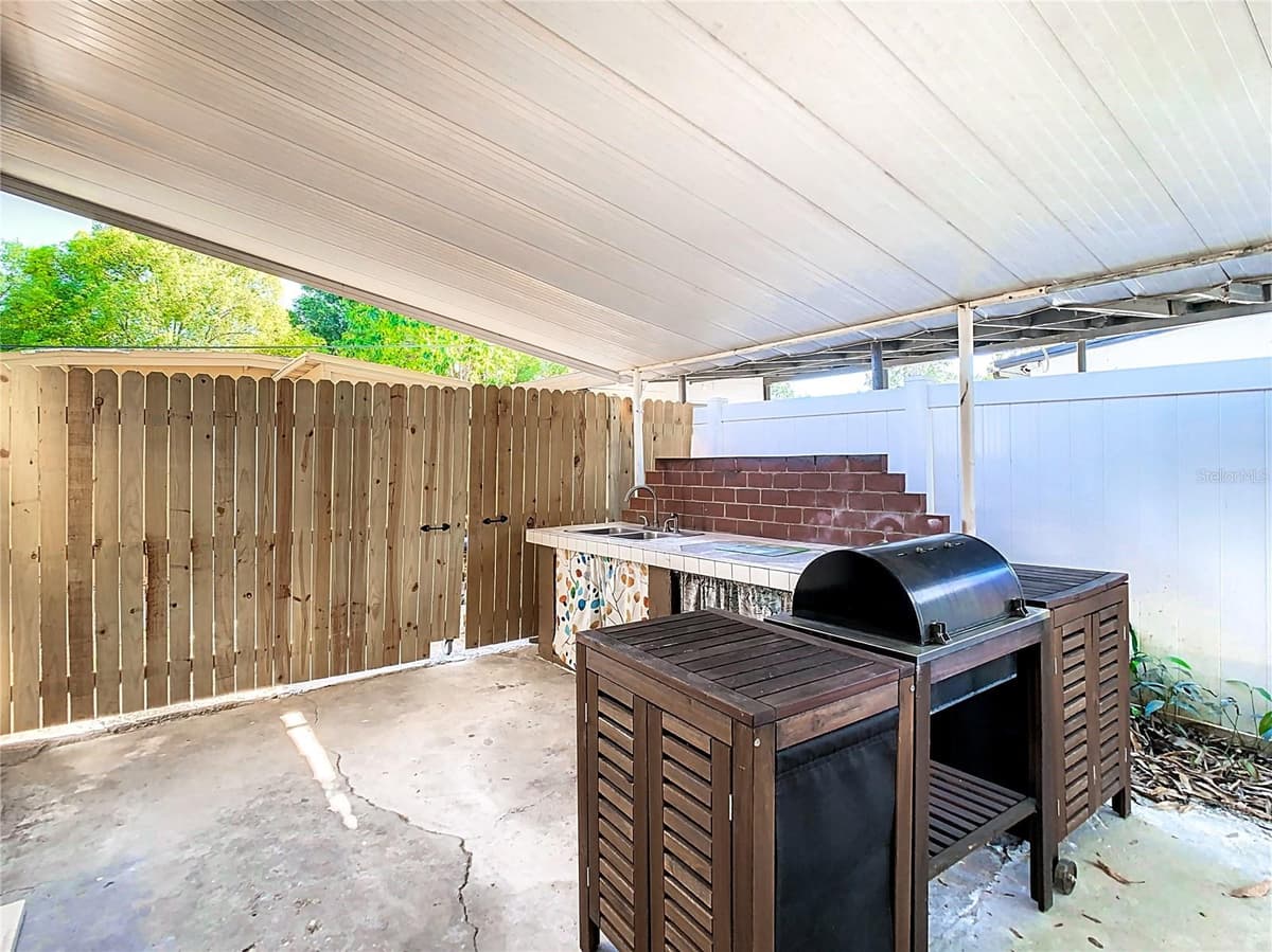 3321 AILEEN STREET — photo 42 of 45