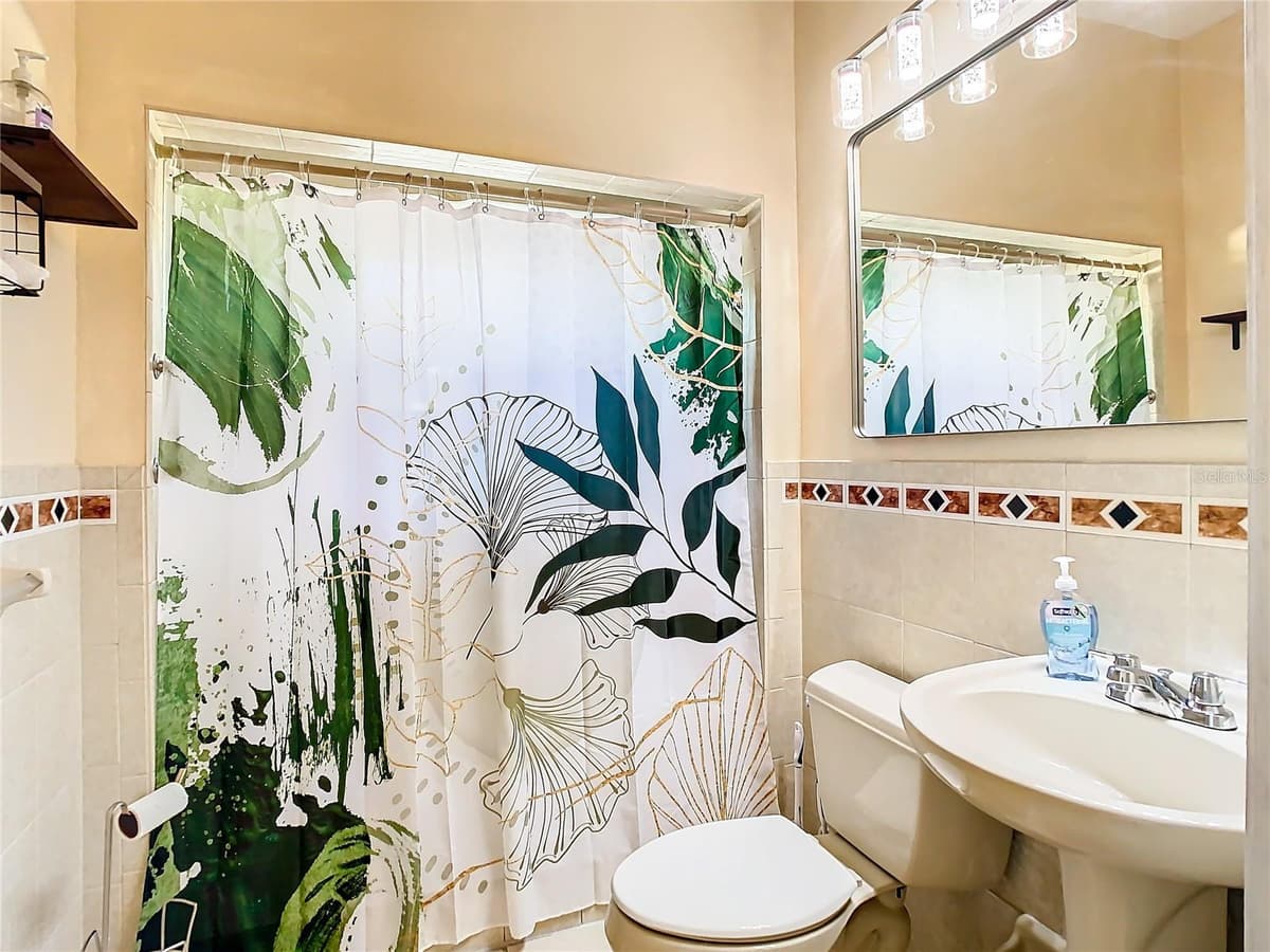 3321 AILEEN STREET — photo 27 of 45