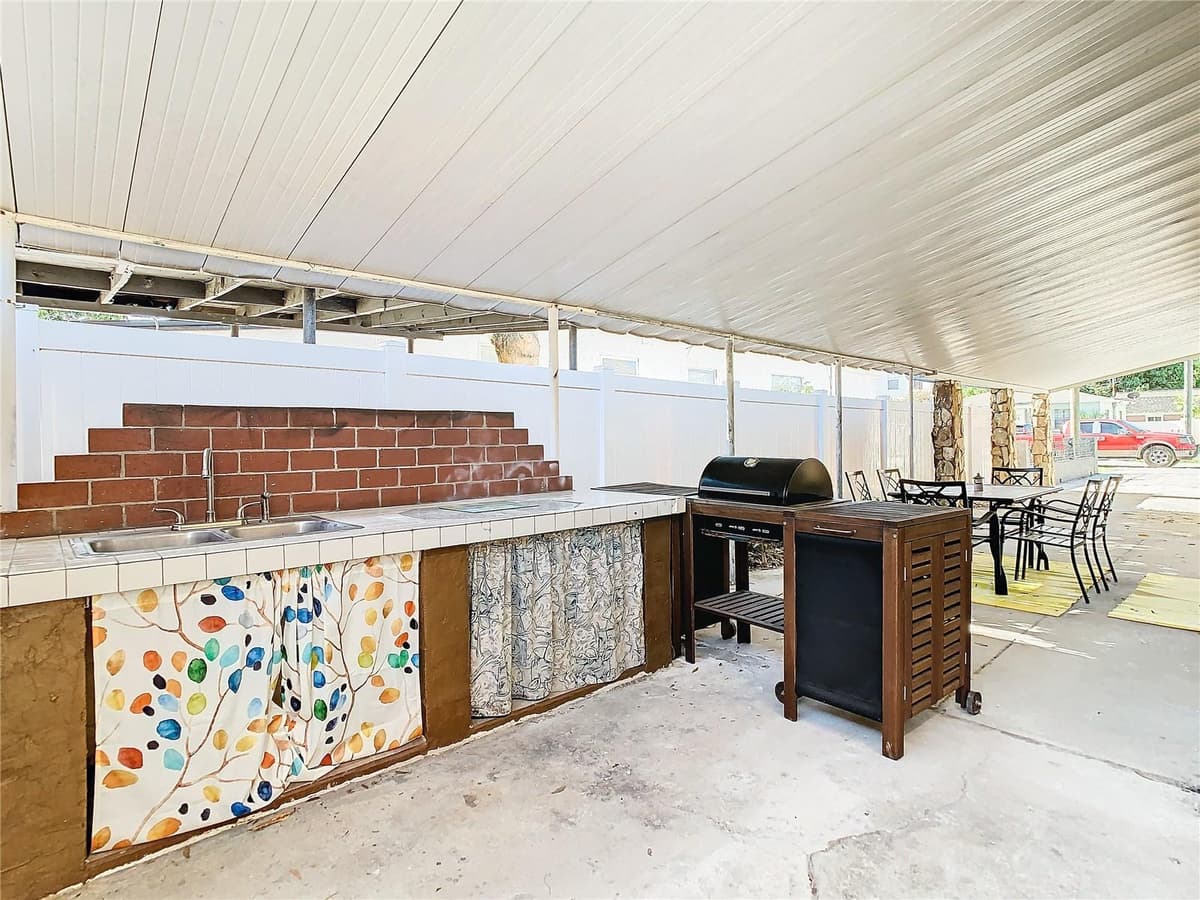 3321 AILEEN STREET — photo 41 of 45