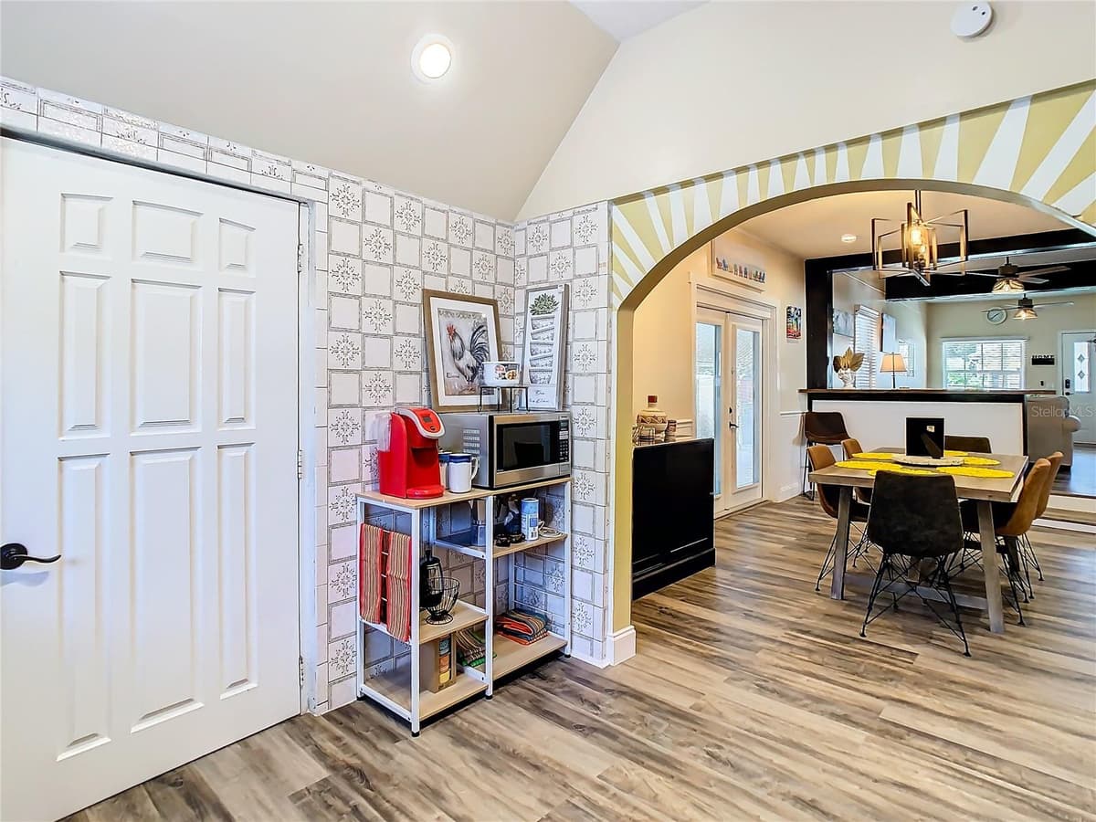 3321 AILEEN STREET — photo 19 of 45