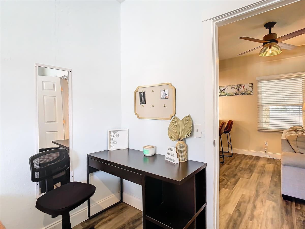 3321 AILEEN STREET — photo 22 of 45