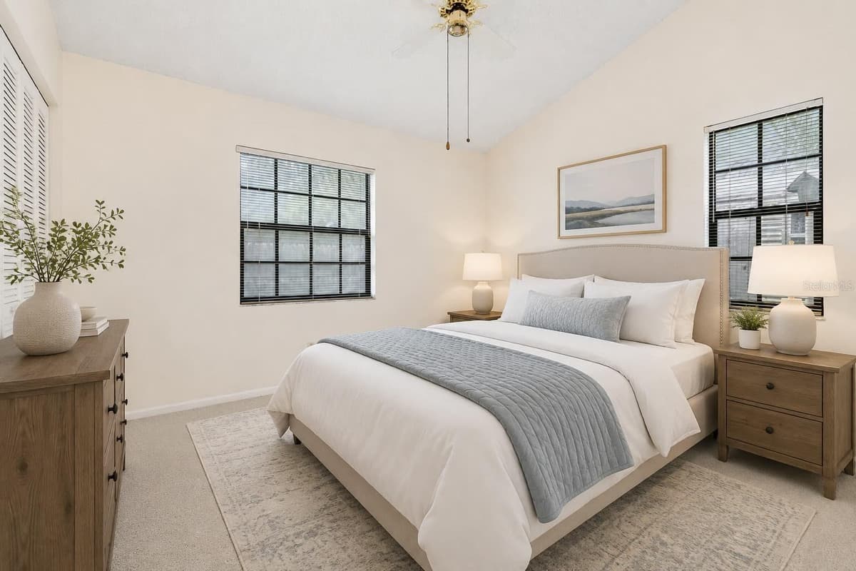 11301 MAYBROOK AVENUE — photo 14 of 24
