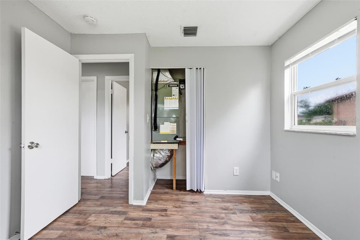 2151 IVEY LANE — photo 15 of 32