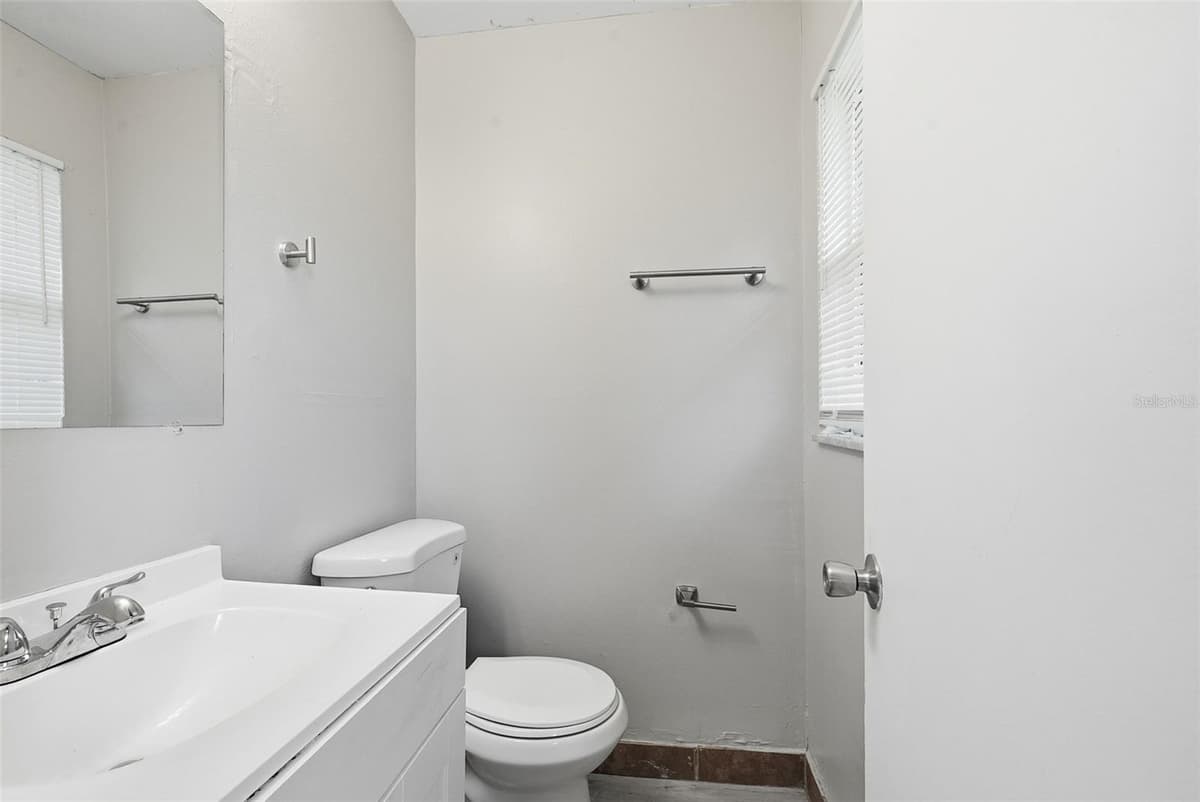 2151 IVEY LANE — photo 23 of 32