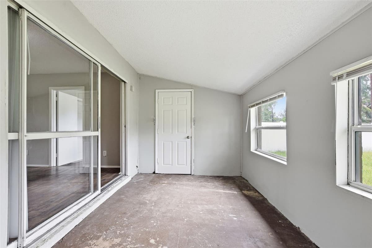 2151 IVEY LANE — photo 11 of 32