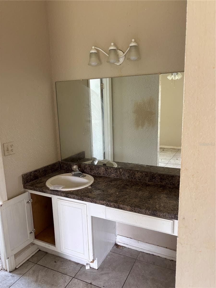833 OGLETHORPE COURT — photo 14 of 28