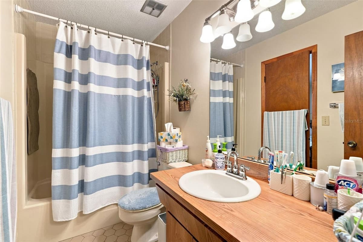 617 MEHLENBACHER ROAD — photo 14 of 31