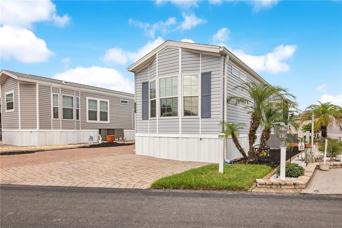 2451 CITRUS TREE ROAD — photo 4 of 40