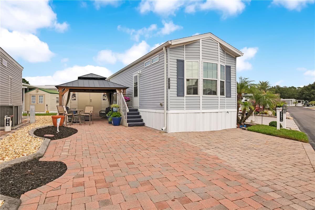 2451 CITRUS TREE ROAD — photo 3 of 40