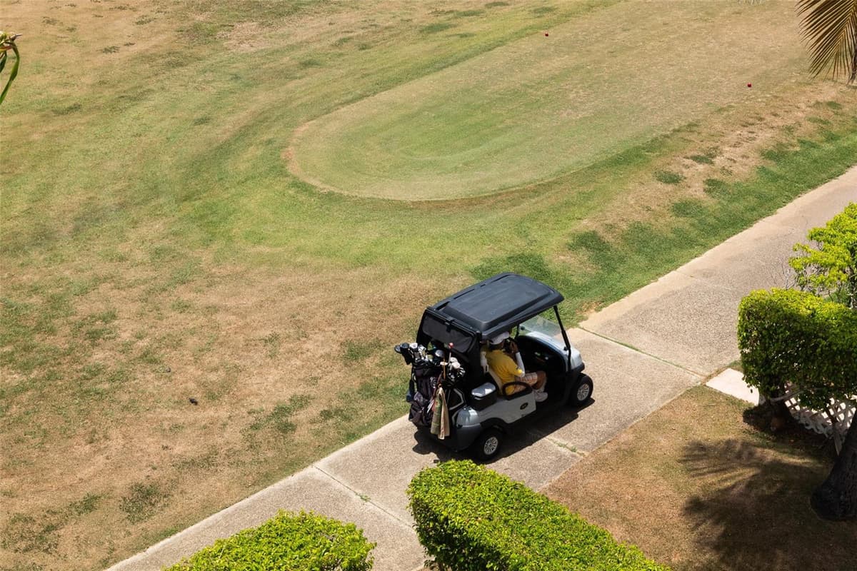 91 VILLAS DE GOLF EAST — photo 25 of 31
