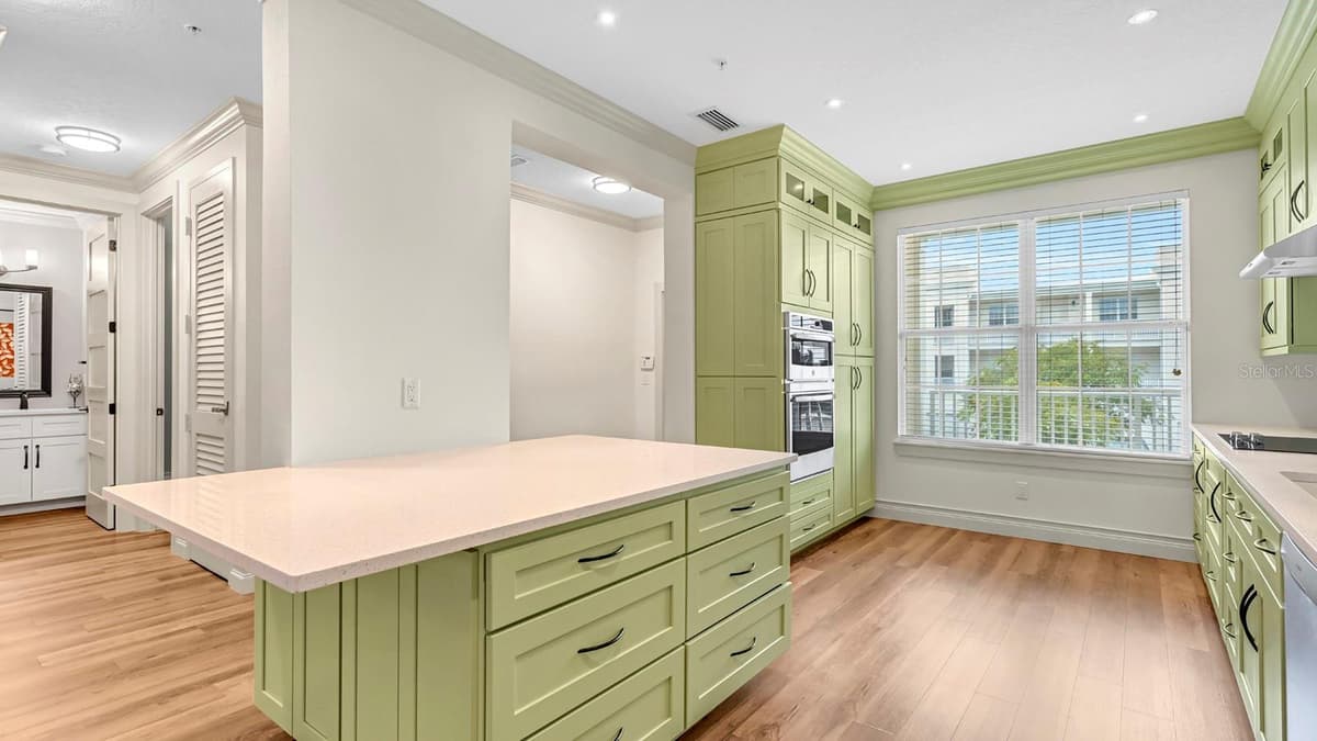 4286 ANISSA AVENUE — photo 11 of 47