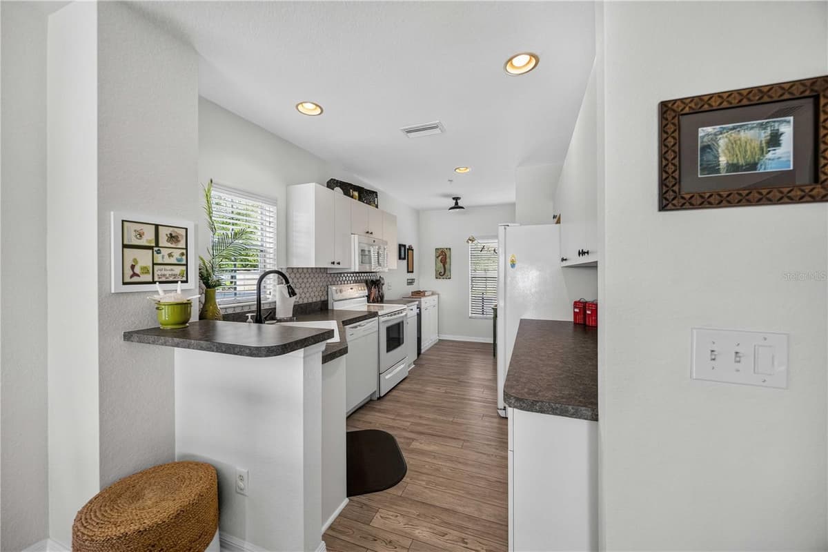 2160 HERON LAKE DRIVE — photo 18 of 59