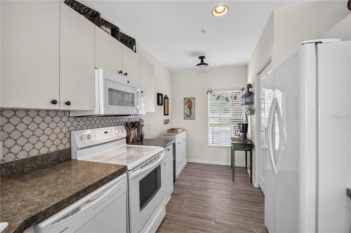 2160 HERON LAKE DRIVE — photo 23 of 59