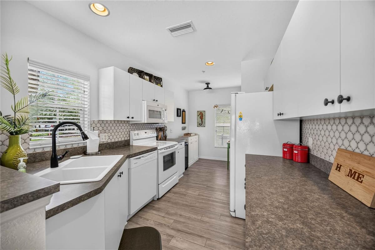 2160 HERON LAKE DRIVE — photo 19 of 59