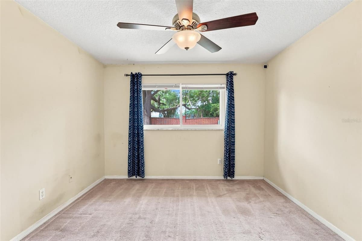6785 TAMARIND CIRCLE — photo 33 of 44