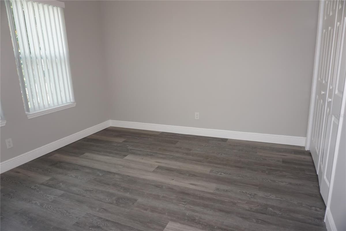 12572 TREE STREET — photo 11 of 25